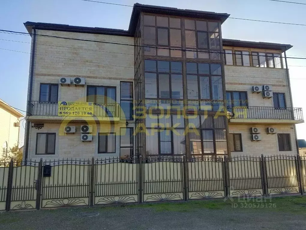 Дом в Краснодарский край, Темрюкский район, Голубицкое с/пос, ... - Фото 1