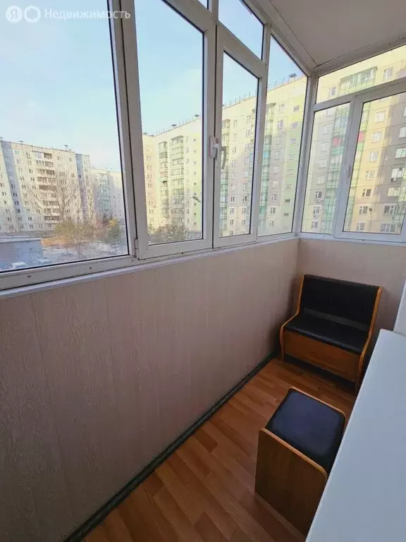 3-комнатная квартира: Красноярск, улица Кутузова, 83А (85 м) - Фото 0