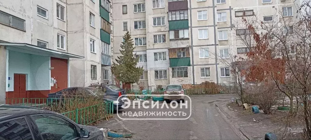 3-к. квартира, 60 м, 4/9 эт. - Фото 0