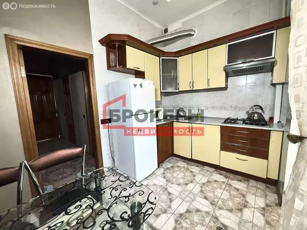 3-комнатная квартира: Севастополь, улица Ленина, 52 (78 м) - Фото 2
