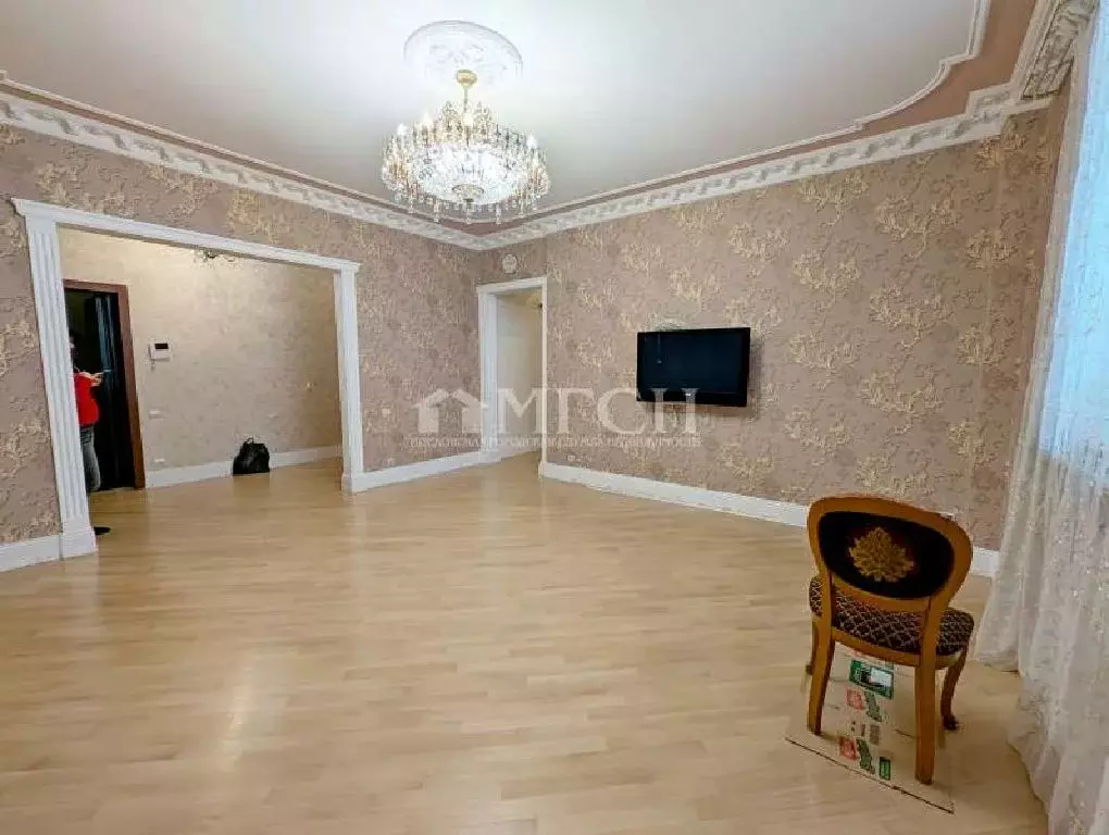 Продается 3-комнатная квартира - Фото 2