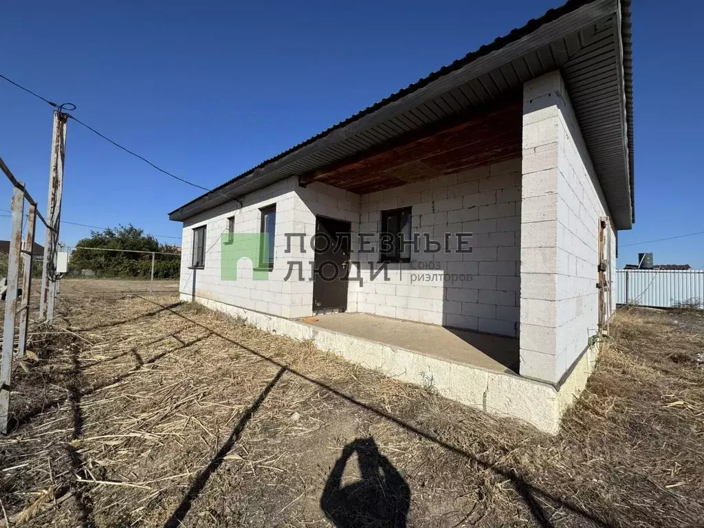 Дом в Астраханская область, Приволжский район, Монолит садовое ... - Фото 2