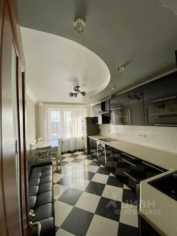 3-к кв. Московская область, Химки ул. Чернышевского, 1 (90.0 м) - Фото 1