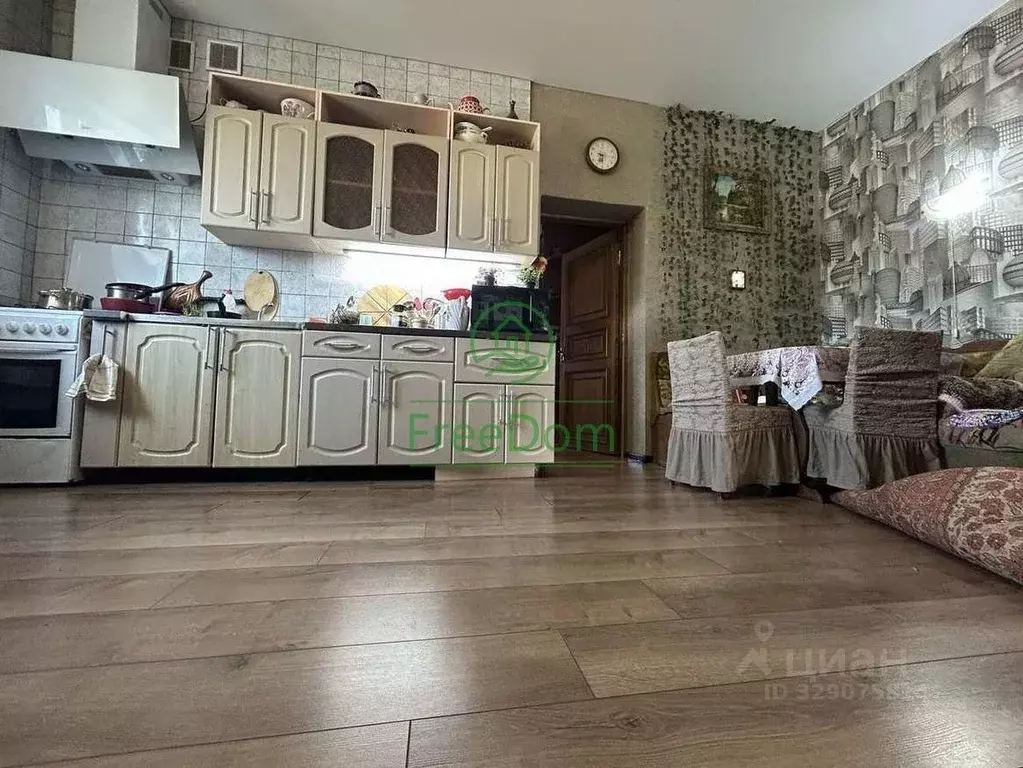 Дом в Белгородская область, Белгород Красноармейская ул., 282 (204 м) - Фото 1