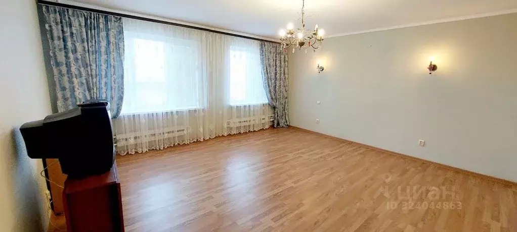 4-к кв. Татарстан, Казань ул. Комиссара Габишева, 1 (90.4 м) - Фото 1