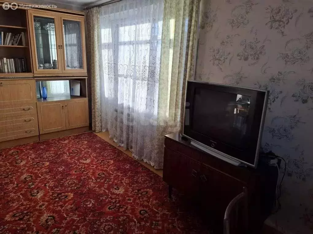 2-комнатная квартира: Юрюзань, улица 3-го Интернационала, 57 (48.5 м) - Фото 1