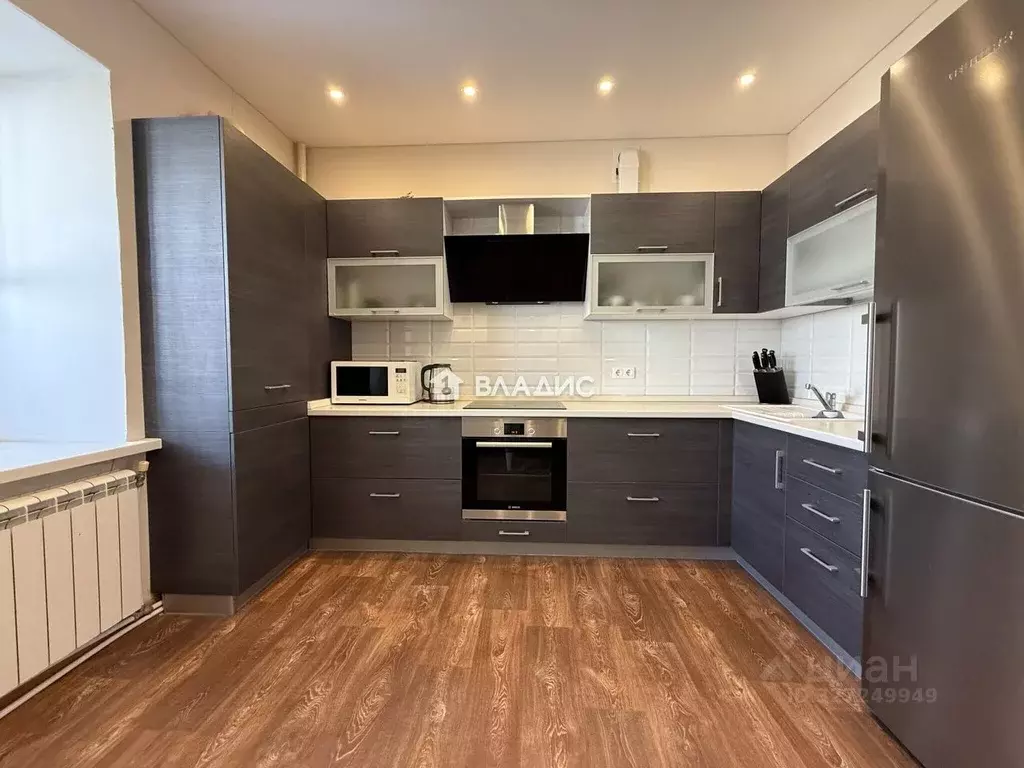 3-к кв. Белгородская область, Белгород ул. Щорса, 57 (97.4 м) - Фото 1