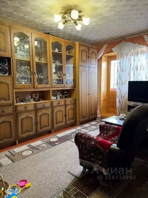 3-к кв. Белгородская область, Губкин ул. Белинского, 5 (54.0 м) - Фото 0