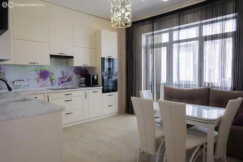 2-комнатная квартира: Евпатория, улица Полупанова, 27Ж (75 м) - Фото 2