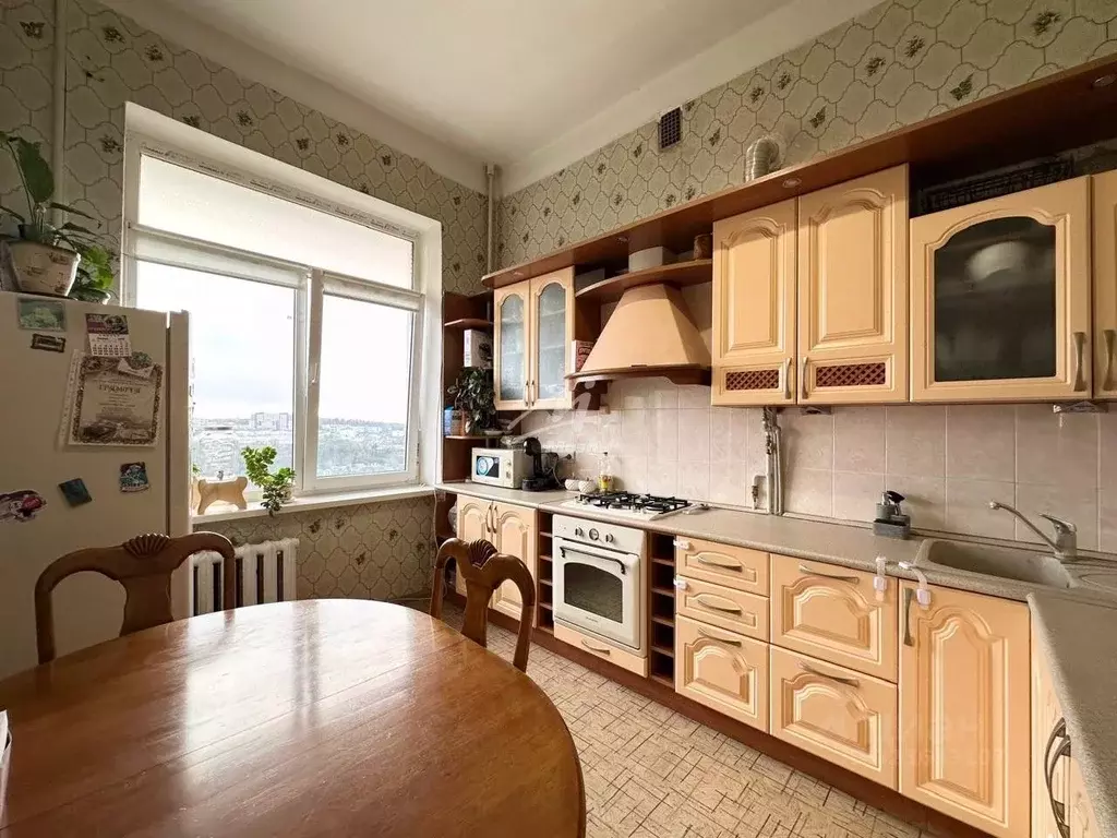 3-к кв. Севастополь ул. Гранатная, 1А (70.7 м) - Фото 0