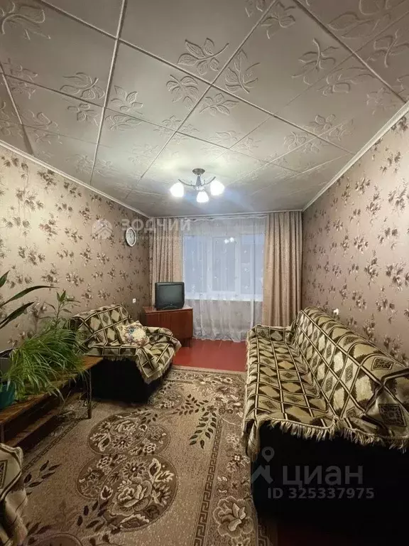 3-к кв. Чувашия, Вурнары пгт пер. Северный, 4 (67.0 м) - Фото 1