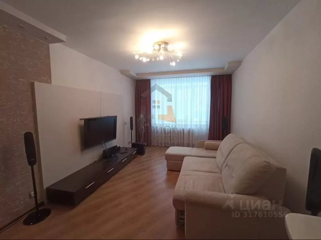 1-к кв. Кировская область, Киров ул. Чернышевского, 5к1 (36.0 м) - Фото 0