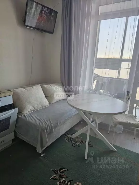 Студия Тюменская область, Тюмень ул. Владимира Бахарева, 3к1 (23.0 м) - Фото 1