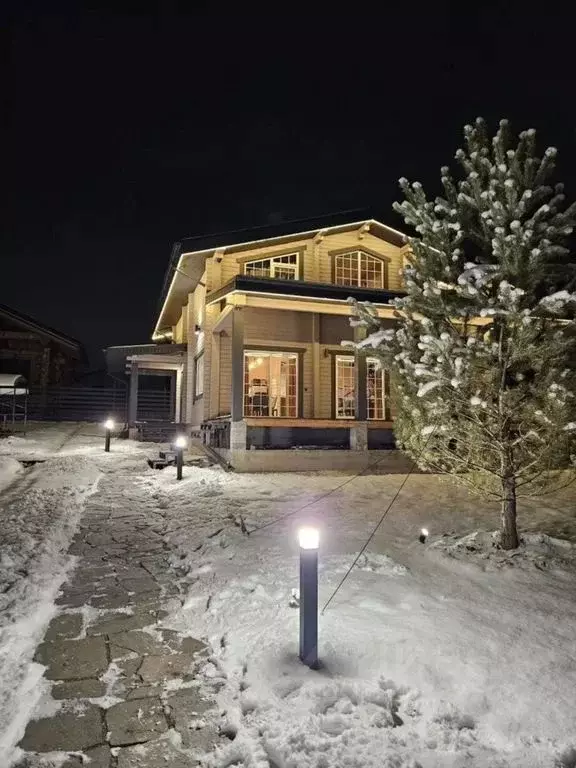 Дом в Алтай, Майминский район, Манжерокское с/пос, с. Озерное ул. ... - Фото 1