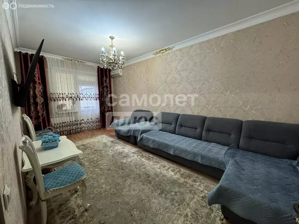 3-комнатная квартира: Махачкала, улица Кадиева, 21А (102 м) - Фото 2