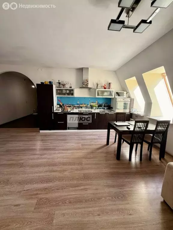 3-комнатная квартира: Киров, Орловская улица, 49 (103 м) - Фото 1