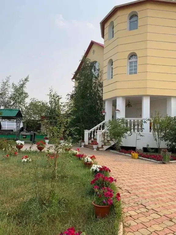 Коттедж в Саха (Якутия), Якутск ул. Осипенко (418 м) - Фото 0