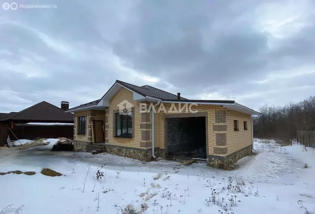 Дом в Белгородская область, Яковлевский муниципальный округ, рабочий ... - Фото 1