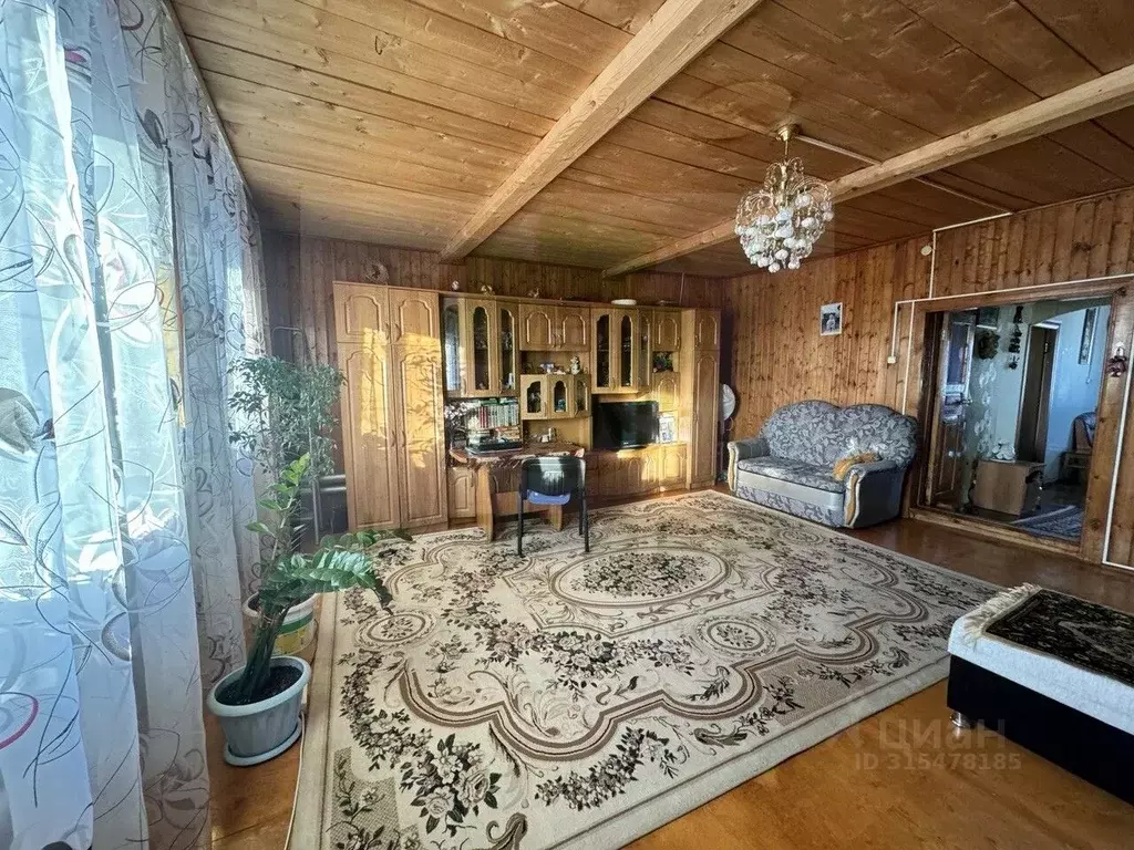 Дом в Башкортостан, Кушнаренковский сельсовет, с. Кушнаренково ул. ... - Фото 1