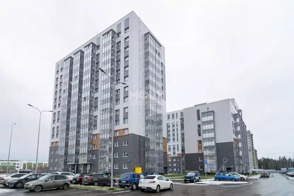 3-к кв. Карелия, Петрозаводск ул. Оборонная, 9 (65.67 м) - Фото 1