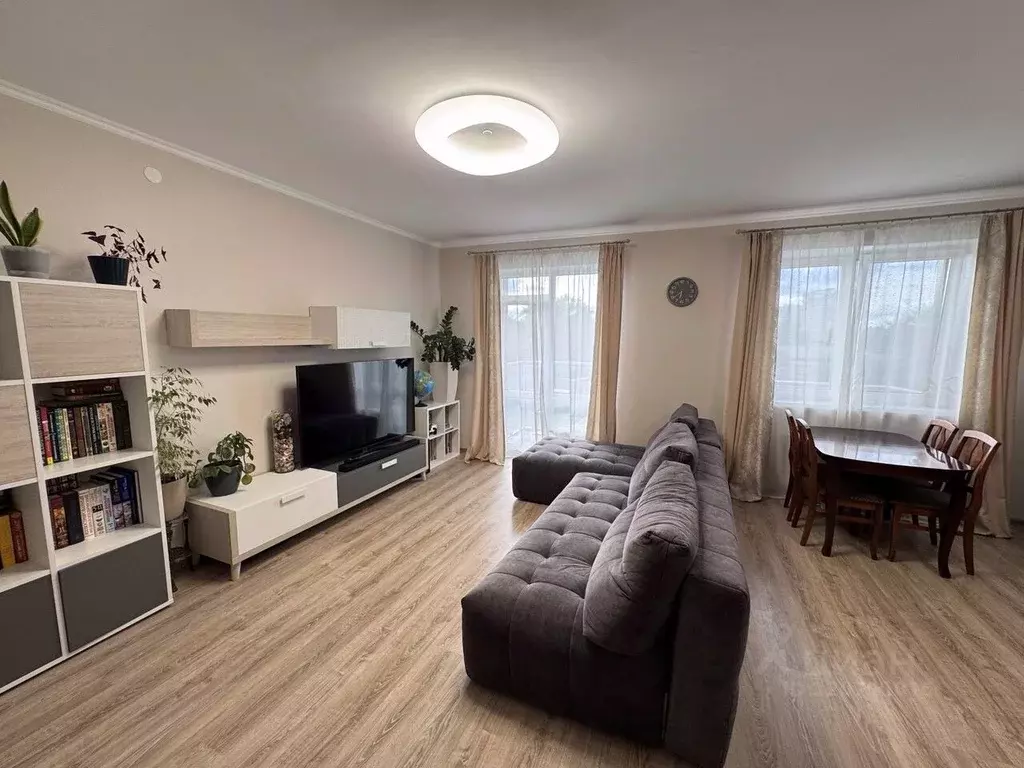 4-к кв. Пермский край, Пермь ул. Фридриха Энгельса, 27 (88.5 м) - Фото 0