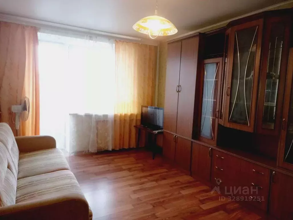 2-к кв. Брянская область, Брянск пер. Литвинова, 5 (55.1 м) - Фото 1