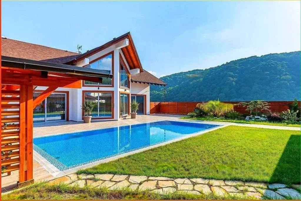 Дом в Краснодарский край, Сочи Юг садовое товарищество, 8 (200 м) - Фото 1