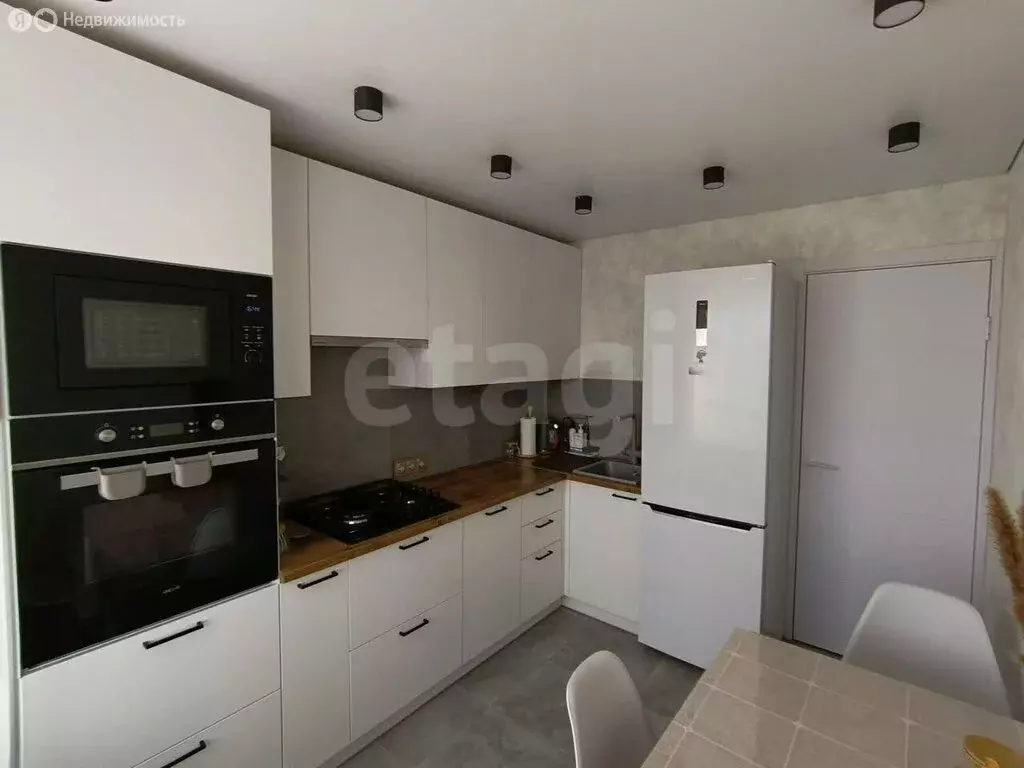 2-комнатная квартира: Ангарск, 11-й микрорайон, 7 (47 м) - Фото 1