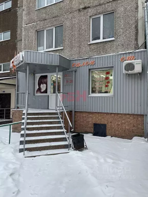 Торговая площадь в Тюменская область, Тюмень ул. Мельникайте, 127Ак2 ... - Фото 1