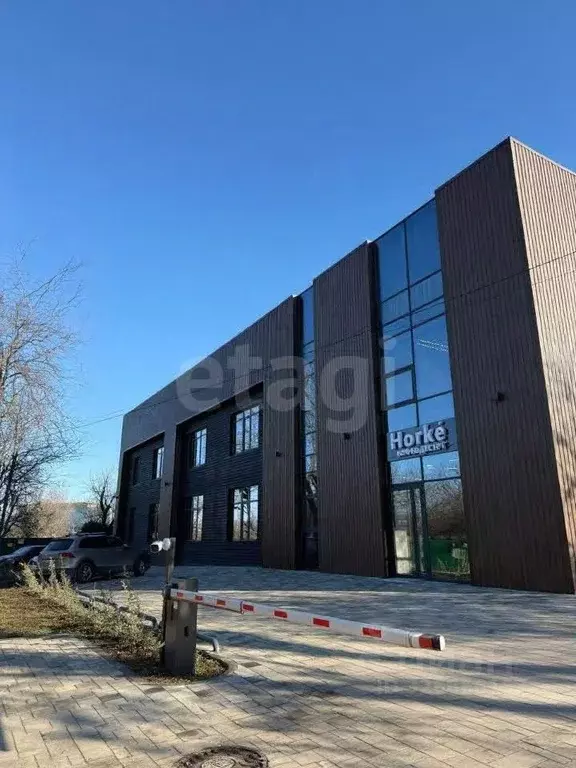 Офис в Крым, Симферопольский район, с. Мирное ул. Марчика (500 м) - Фото 1