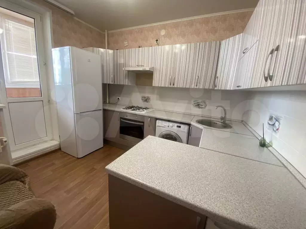 1-к. квартира, 39 м, 9/13 эт. - Фото 0