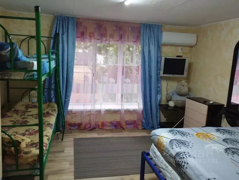 Дом в Краснодарский край, Приморско-Ахтарск Набережная ул., 23 (20 м) - Фото 1