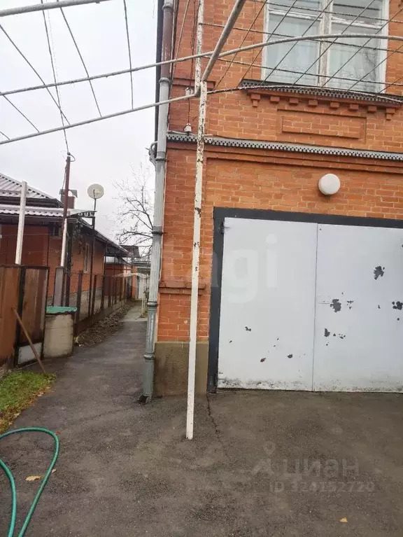 Дом в Адыгея, Майкоп ул. Калинина (206 м) - Фото 1