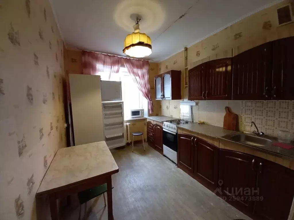 2-к кв. Ленинградская область, Тихвин 3-й мкр, 9 (44.0 м) - Фото 1