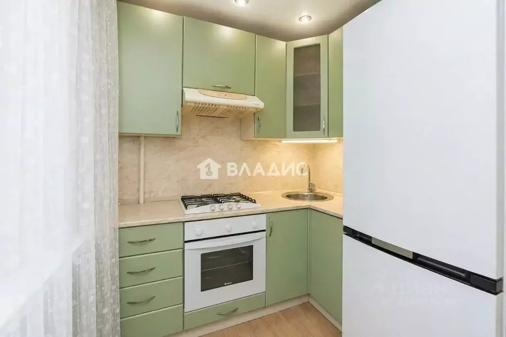 2-к кв. Владимирская область, Владимир ул. Балакирева, 28 (41.2 м) - Фото 1
