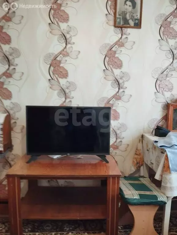 2-комнатная квартира: Андреаполь, Кленовая улица, 37 (49.7 м) - Фото 1