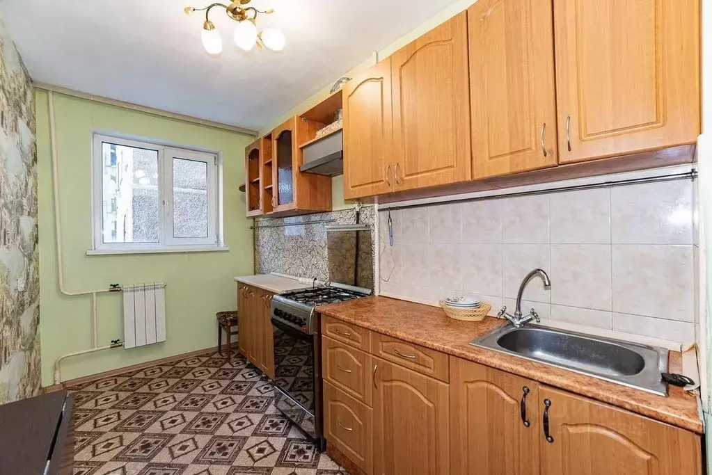 3-к кв. Свердловская область, Екатеринбург ул. Ткачей, 8 (63.7 м) - Фото 1