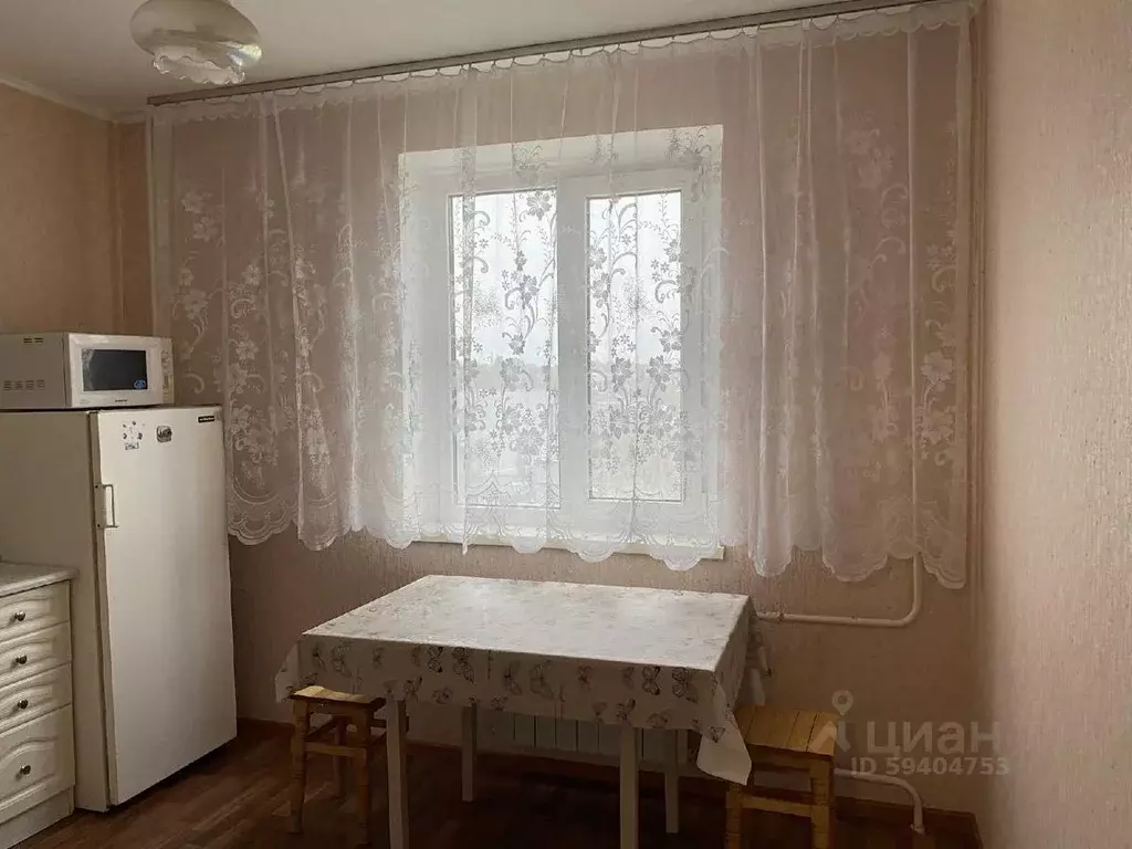 1-к кв. Курская область, Курск просп. Вячеслава Клыкова, 86 (38.0 м) - Фото 1