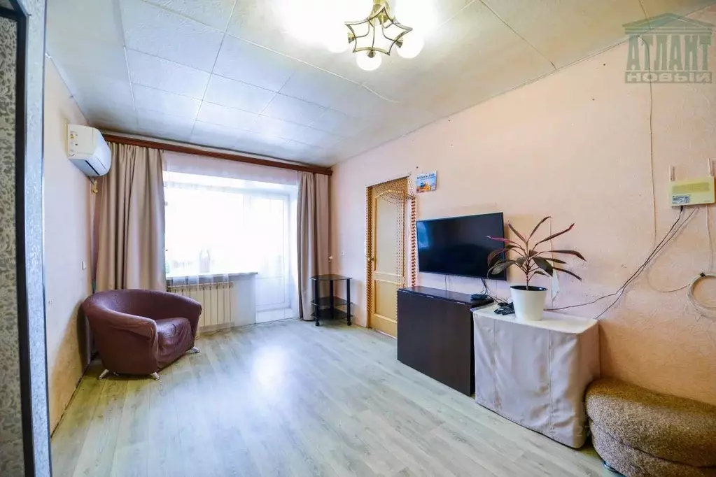 2-к кв. Хабаровский край, Хабаровск Световая ул., 8 (44.9 м) - Фото 1