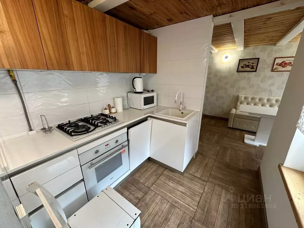 3-к кв. Крым, Ялта ул. Чехова, 24 (80.0 м) - Фото 0
