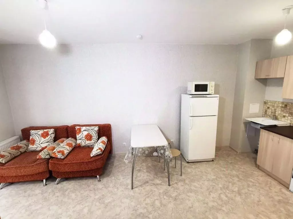 1-к кв. Татарстан, Казань ул. Генерала Махмута Гареева, 5Б (35.0 м) - Фото 2