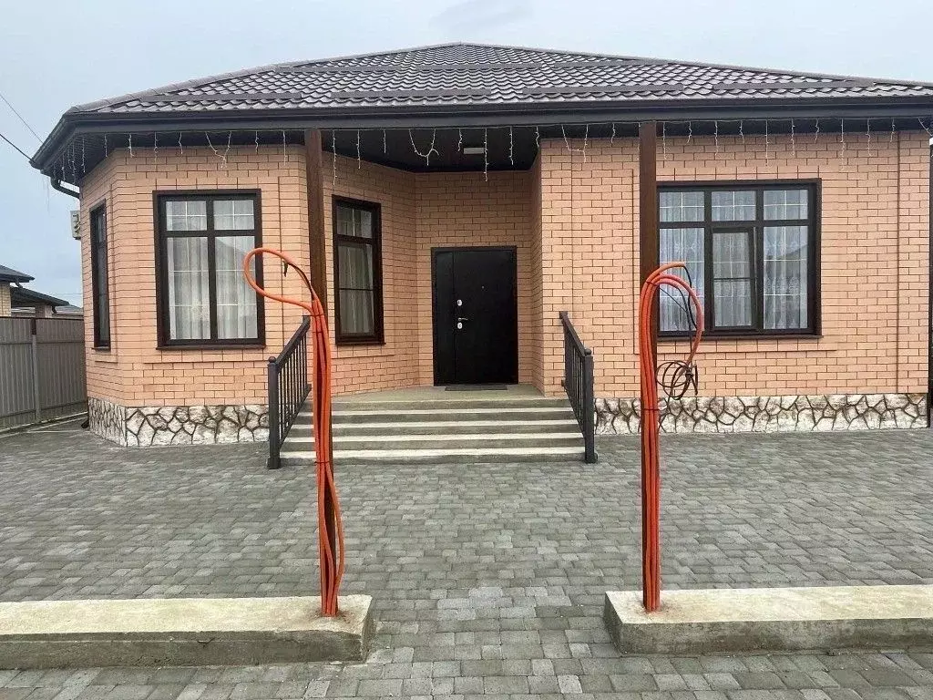 Дом в Адыгея, Майкоп городской округ, пос. Северный пер. Романтиков, 4 ... - Фото 0