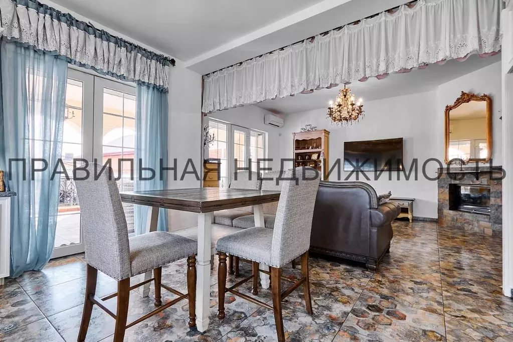 Дом в Краснодарский край, Краснодар Центральный мкр, ул. Краснодонская ... - Фото 1