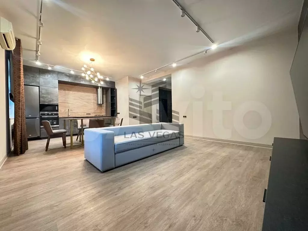 2-к. квартира, 95 м, 1/5 эт. - Фото 1
