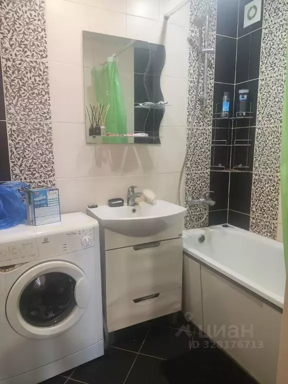 2-к кв. Ульяновская область, Ульяновск ул. Академика Павлова, 83 (50.0 ... - Фото 1