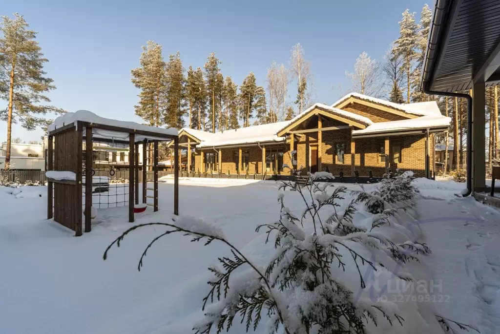 Коттедж в Ленинградская область, Всеволожский район, Бугровское ... - Фото 1