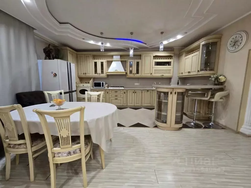 3-к кв. Краснодарский край, Сочи Адлер жилрайон, ул. Аллейная, 5А ... - Фото 0