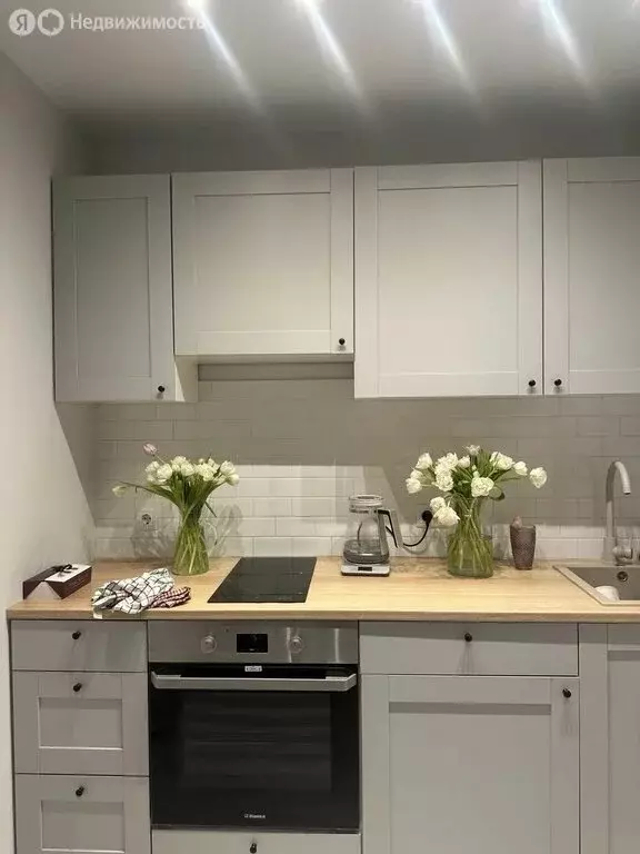 Квартира-студия: Тюмень, улица Газовиков, 34 (33.3 м) - Фото 0