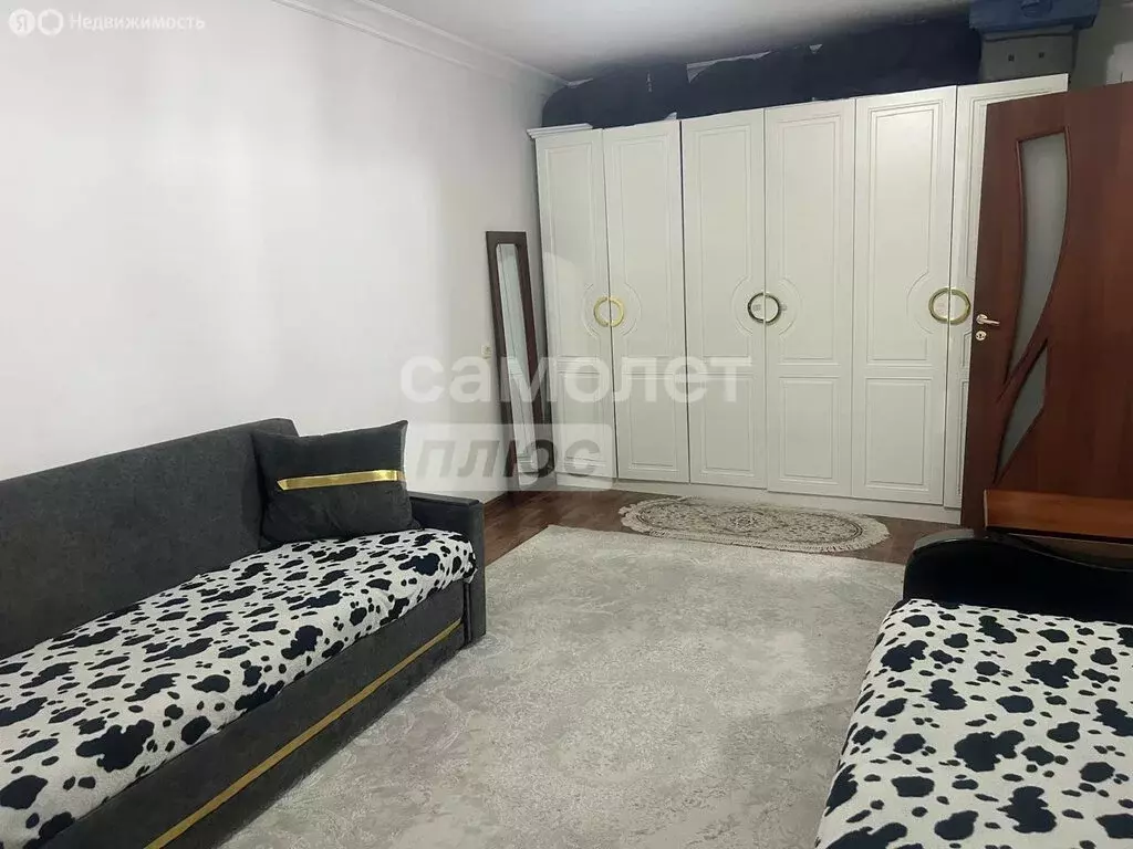 1-комнатная квартира: Грозный, улица Пугачёва, 140А (34 м) - Фото 1