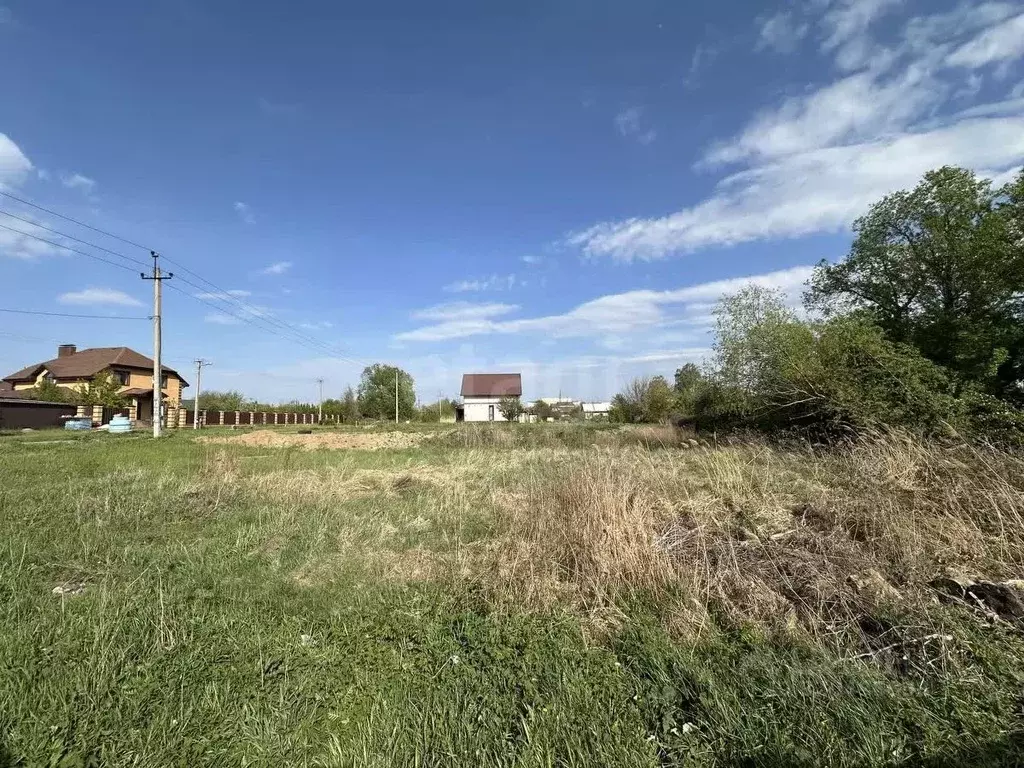 Участок в Белгородская область, Белгород пос. Железнодорожников,  (8.0 ... - Фото 1